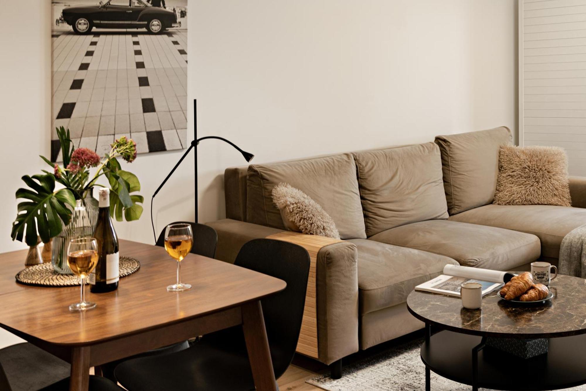 Z Jacuzzi & Sauna Chillout Apartment
